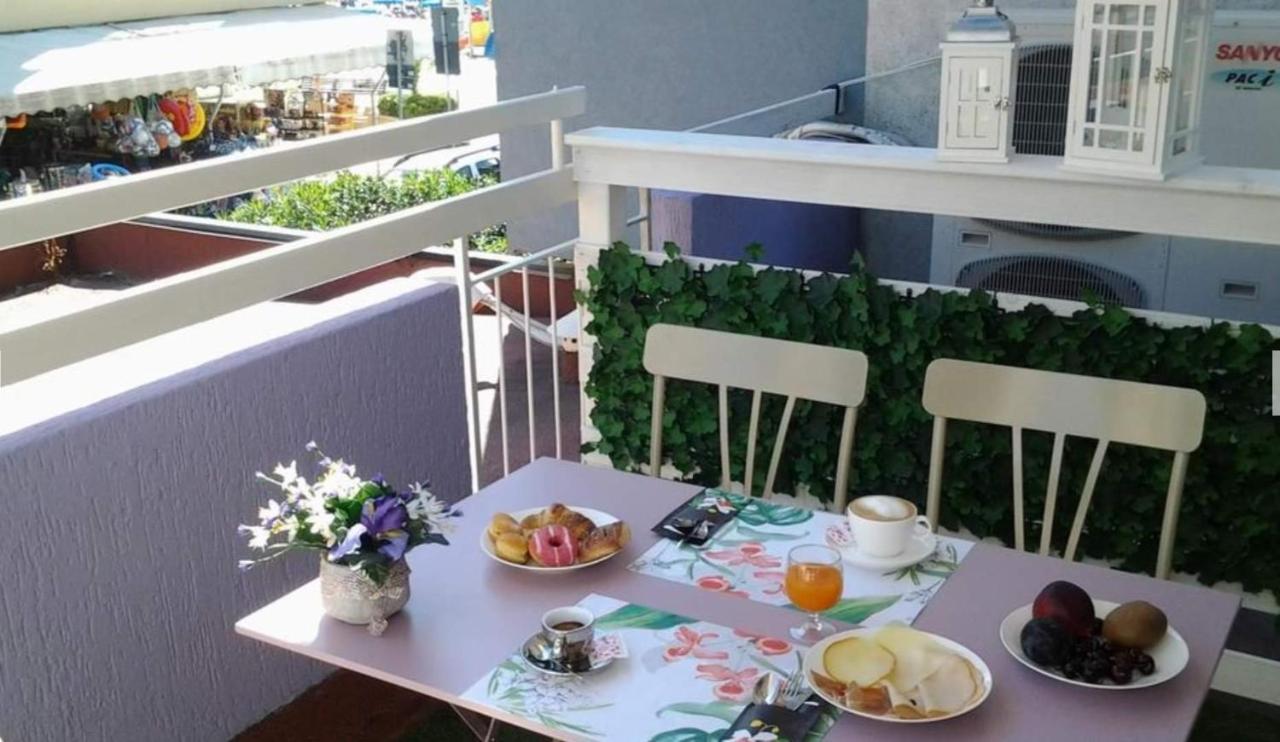 Residence Hotel Le Viole Rimini Exteriér fotografie
